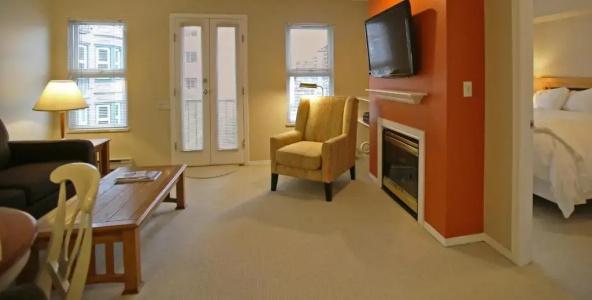 Times Square Suites - 64