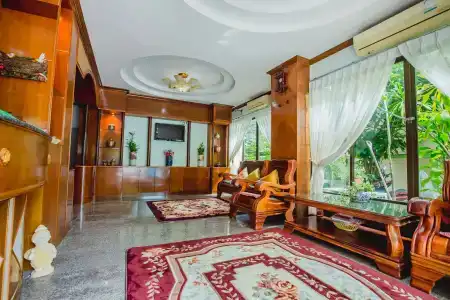 RK Guesthouse - 1