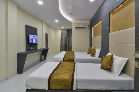 Aroma- Dadar - 0