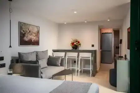 New York Luxury Suites - 13