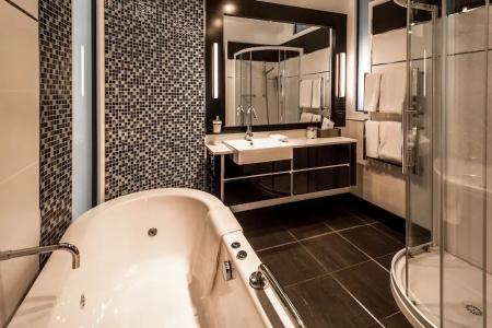 Corinda Contemporary - 50