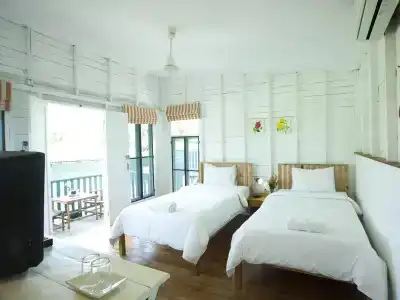Sunshine Inn Resort - 2