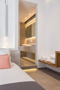 Paros Agnanti - 300
