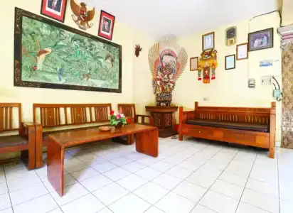 Gora Beach Inn - 1