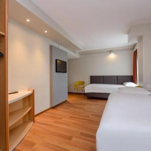 ibis Würzburg City - 30