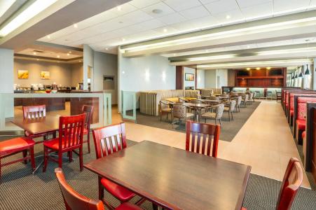 Comfort Inn & Conference Centre Airport - 25
