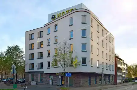 B&B Düsseldorf City-Süd - 32