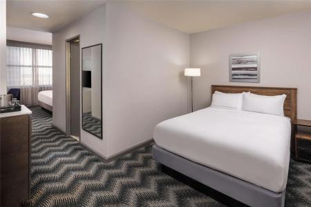 Hilton Houston North - 32