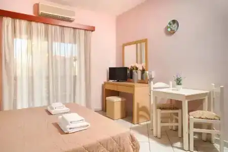 Makrina - 19
