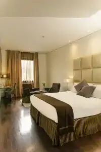 Cosmopolitan - 4