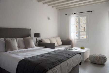Cova Mykonos Suites - 40