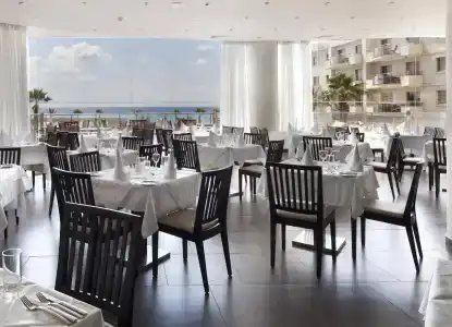 Capital Coast Resort And Spa - 21