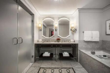 Waldorf Astoria Chicago - 64