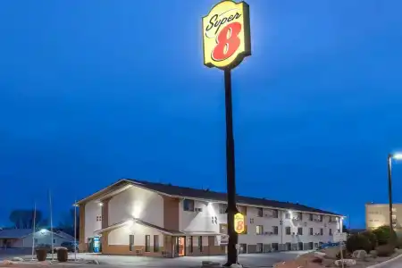 Super 8 by Wyndham - 0