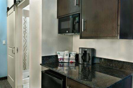 Oxford Suites - 24