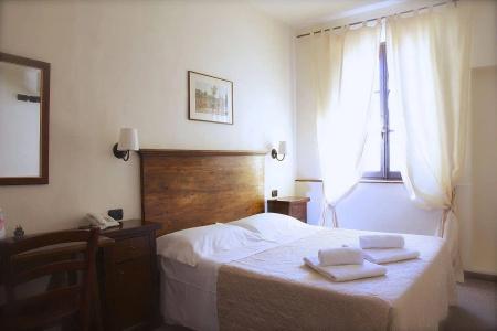 Emma Small Luxury Hotel - 4