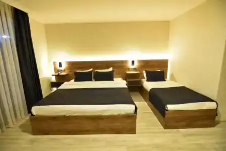 Sandal Otel - 108