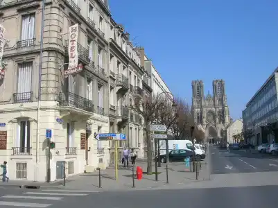 Hôtel De La Cathédrale - 0