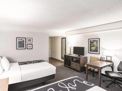 La Quinta by Wyndham - 24