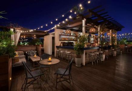 Sixty Beverly Hills - 24