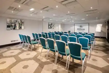 Hilton London Olympia - 16