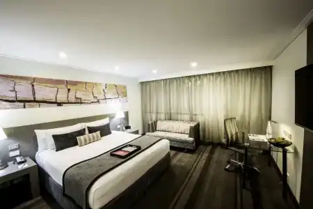 Rydges World Square - 40