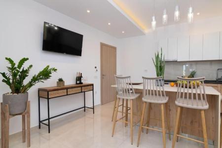 Aphrodite Studios & Suites - 27