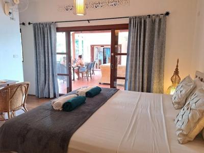 Laura Guest House Samui - 47