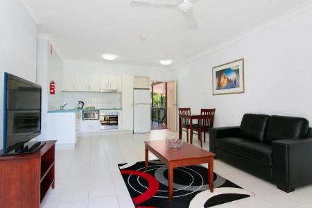 Cairns City Palms - 75