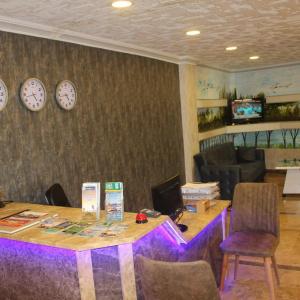 Omega Inn - 13