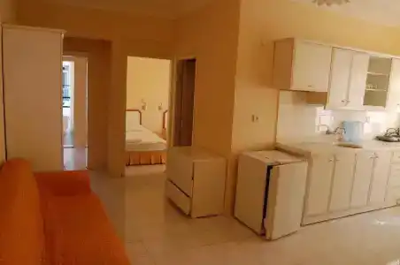 Side Linda Apart - 5