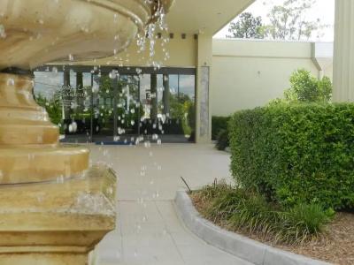 Shangri-La Gardens - 17