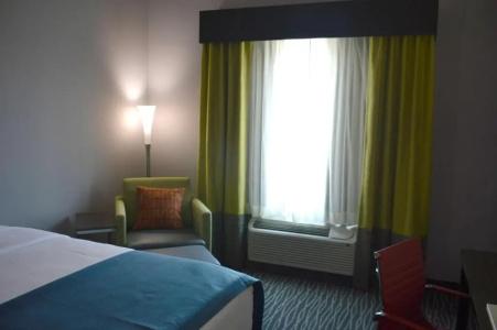 Best Western Plus Airport Inn & Suites - 52