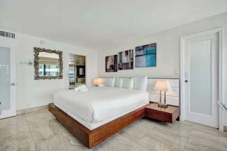 The Alexander All Suites - 536