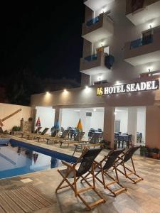 Seadel - 28