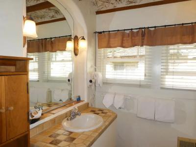 Briarwood Inn - 110