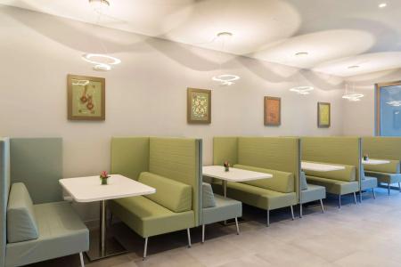 Hampton By Hilton Rome East - 19