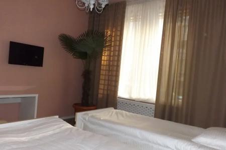 Holiday & Hostel - 42