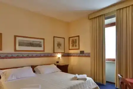 iHs Firenze Select Executive Residence - 2