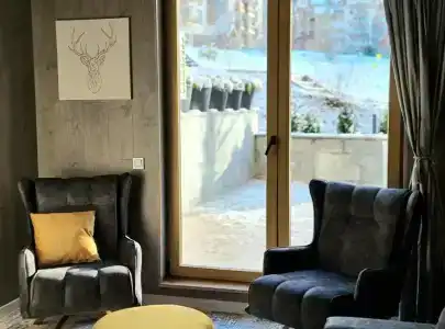 Boutique Entry e - 4