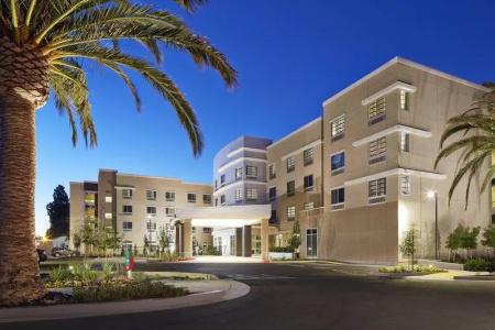 Courtyard by Marriott Mountain View - 33