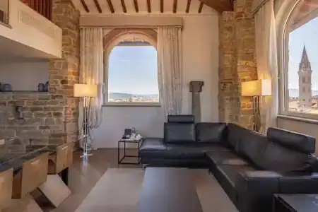 Donati Luxury Tower Suites - 127