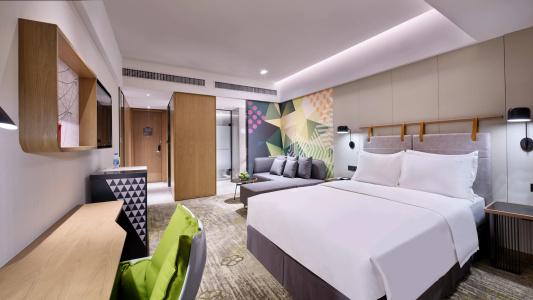 Holiday Inn Guangzhou South Lake, An Ihg - 1