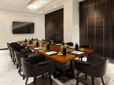 Novotel Chennai Chamiers Road - 18