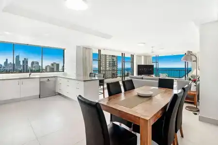 Ultiqa Beach Haven On Broadbeach - 2