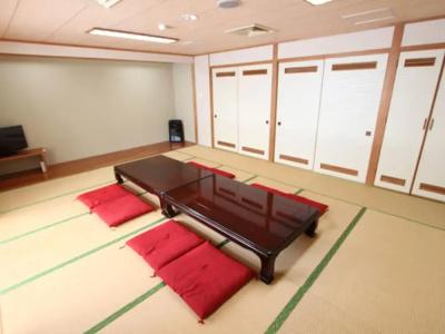 Livemax Chitose - 37