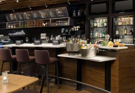 Courtyard by Marriott - 9