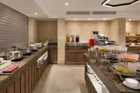 Ramada by Wyndham Istanbul Old City - 11