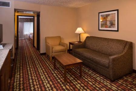 Best Western Ambassador Inn & Suites - 158