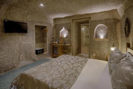 Hera Cave Suites - 79